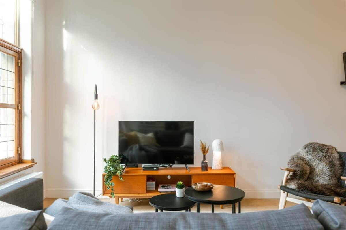 Huswell - Modern Apartment Located At Historical Main Square Antwerp Exterior photo